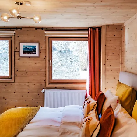 Hotell 4 Saisons Ovronnaz