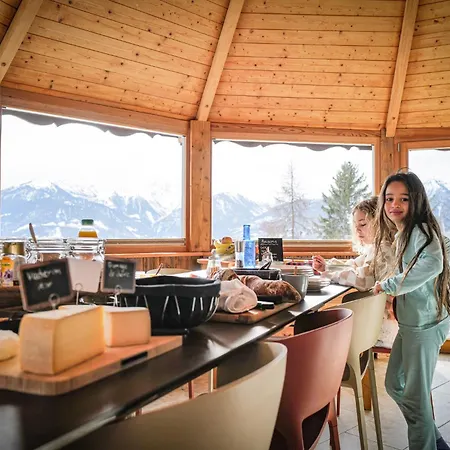 4 Saisons Hotel 4*